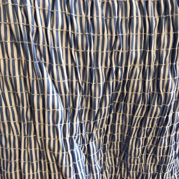 Off shoulder bell sleeve top - Picture 3 of 3